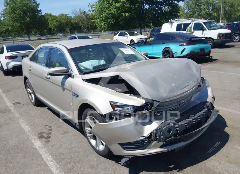 2017 Ford TAURUS фото