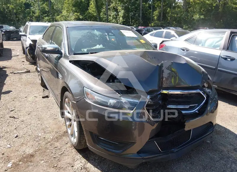 2017 Ford TAURUS фото