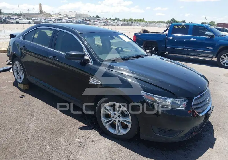 2017 Ford TAURUS фото