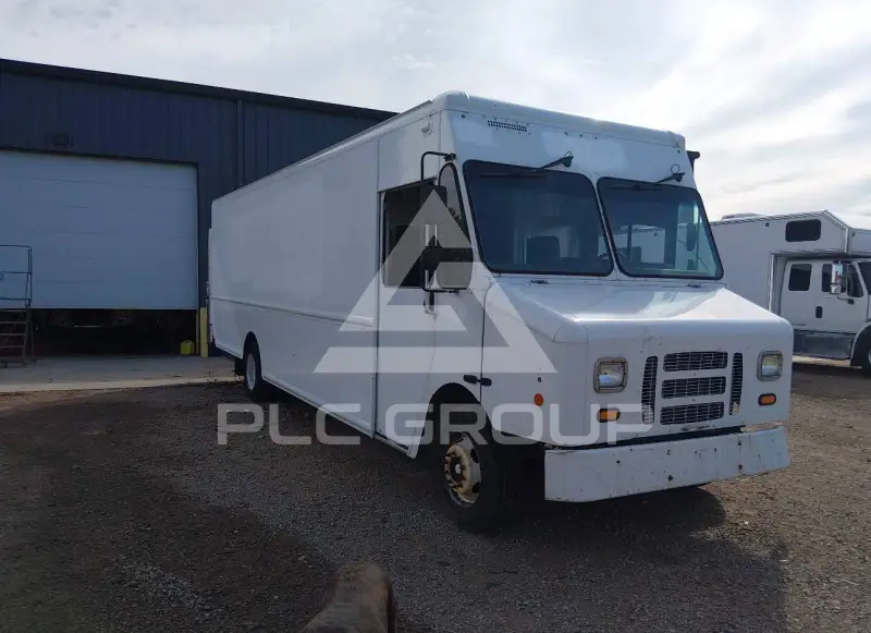 2017 Ford F-590 photo