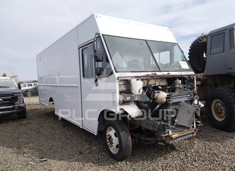 2017 Ford F-590 photo