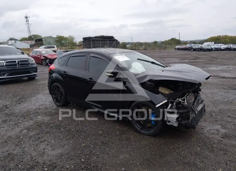 2017 Ford FOCUS фото