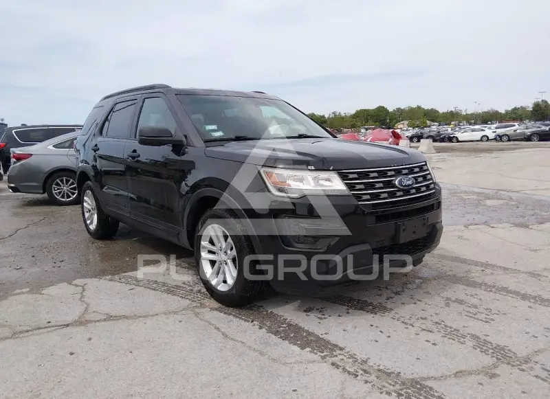 2017 Ford EXPLORER photo