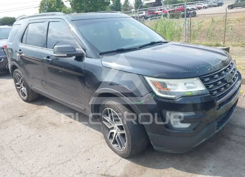 2017 Ford EXPLORER photo