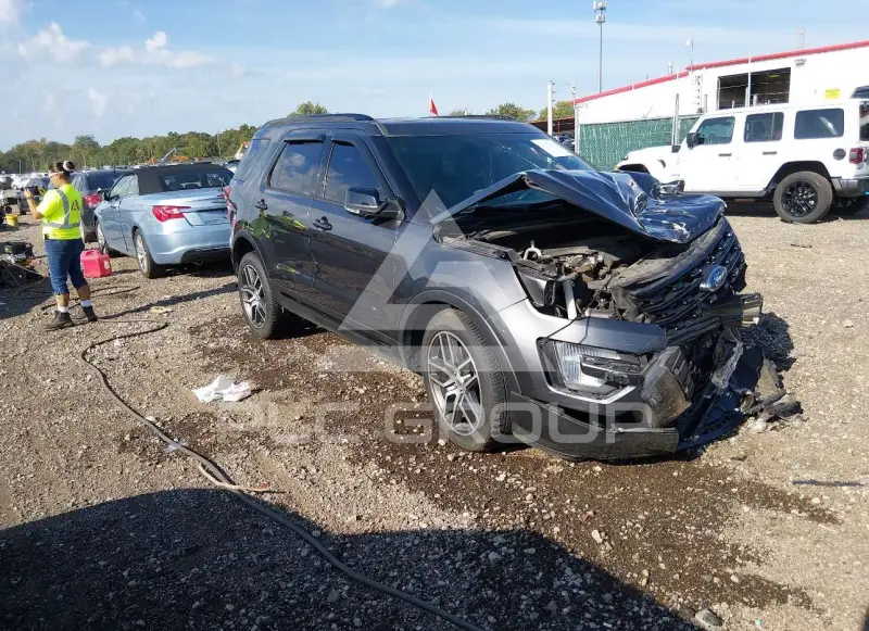 2017 Ford EXPLORER photo