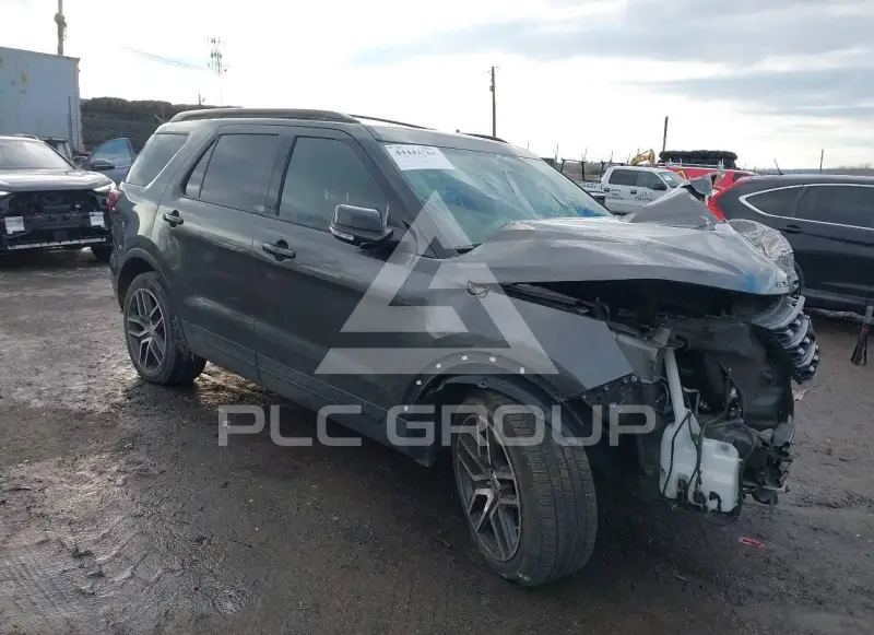 2017 Ford EXPLORER фото