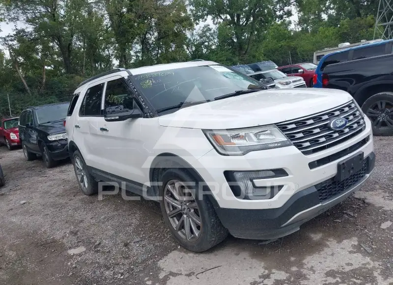 2017 Ford EXPLORER photo