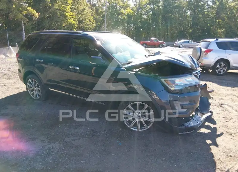 2017 Ford EXPLORER photo