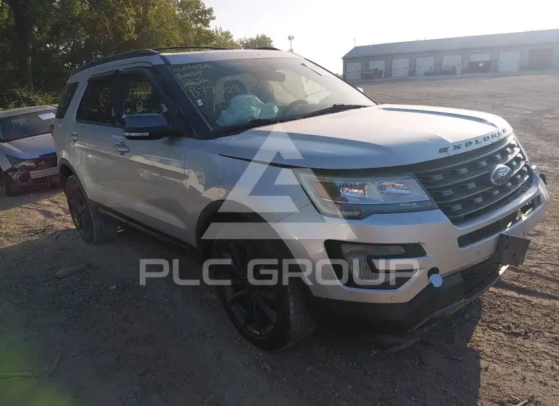 2017 Ford EXPLORER photo