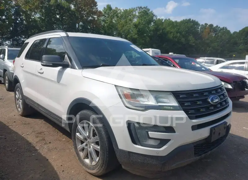 2017 Ford EXPLORER photo