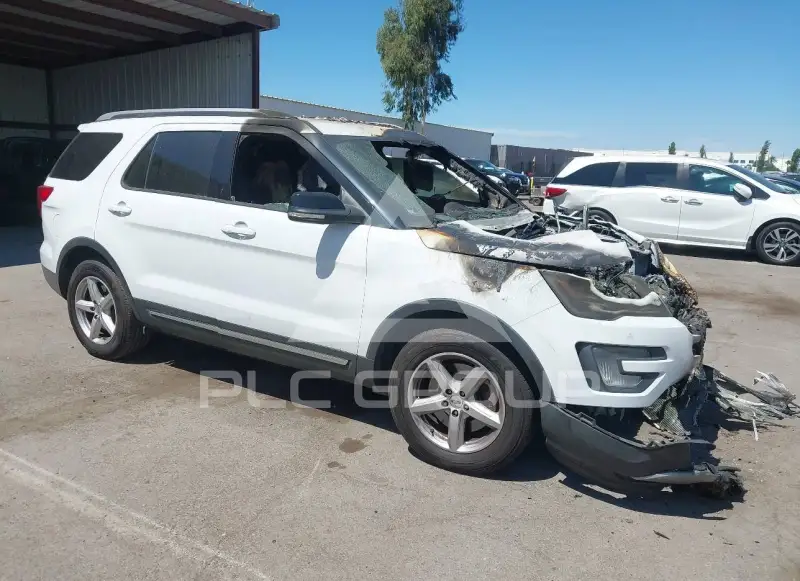2017 Ford EXPLORER photo