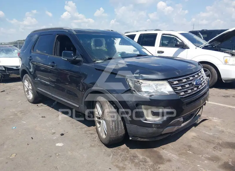 2017 Ford EXPLORER photo