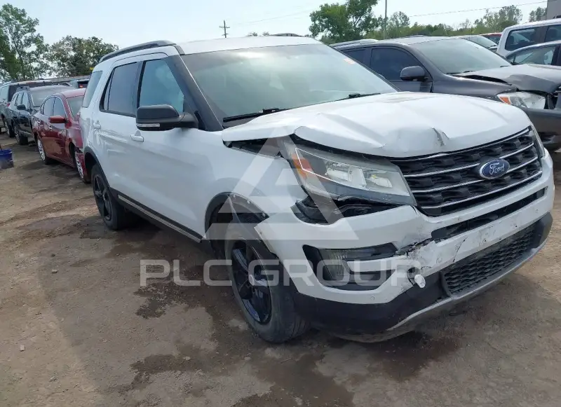 2017 Ford EXPLORER фото