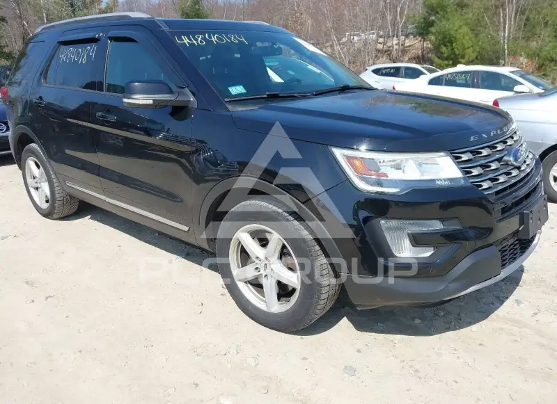 2017 Ford EXPLORER фото
