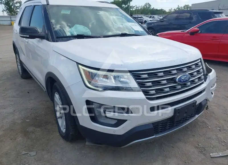 2017 Ford EXPLORER photo