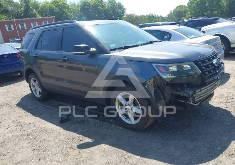 2017 Ford EXPLORER photo