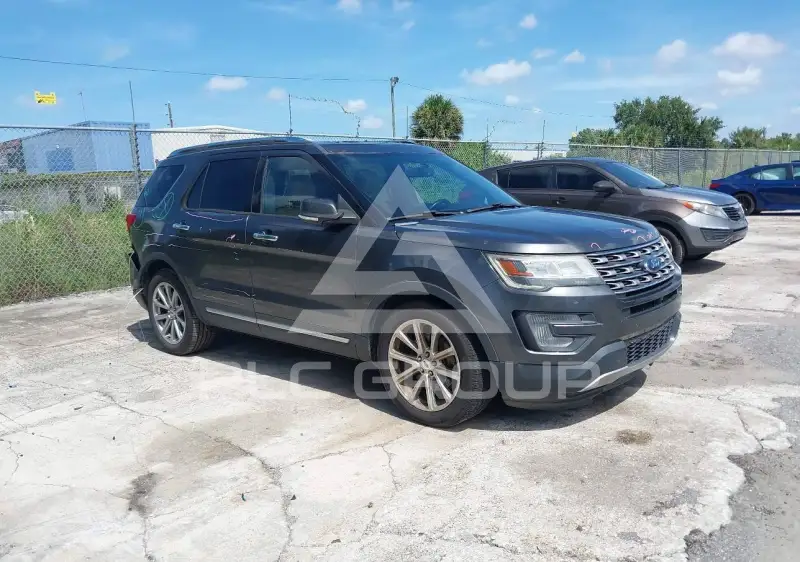 2017 Ford EXPLORER photo
