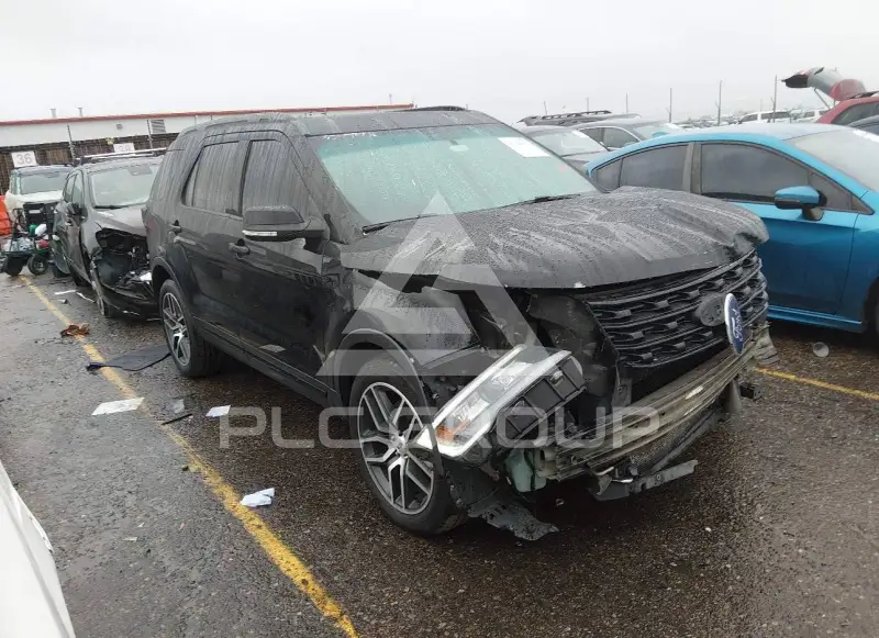 2017 Ford EXPLORER фото