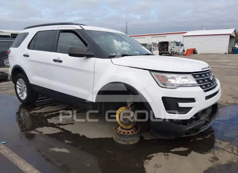 2017 Ford EXPLORER photo