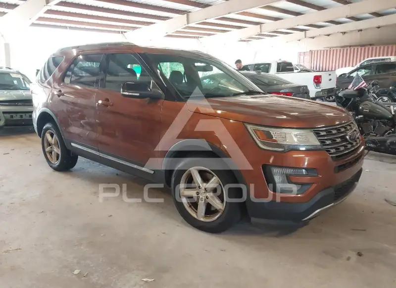 2017 Ford EXPLORER photo
