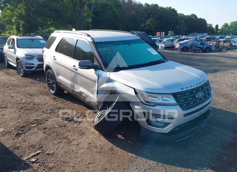 2017 Ford EXPLORER фото