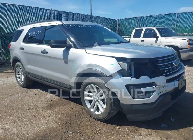 2017 Ford EXPLORER photo