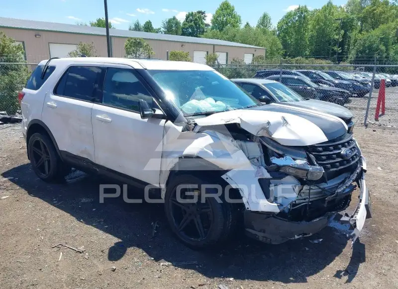 2017 Ford EXPLORER фото