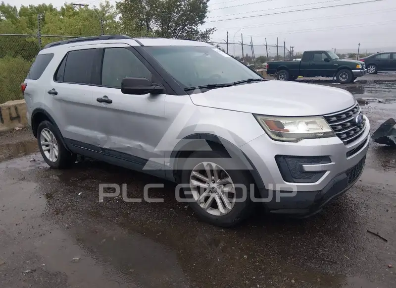 2017 Ford EXPLORER photo