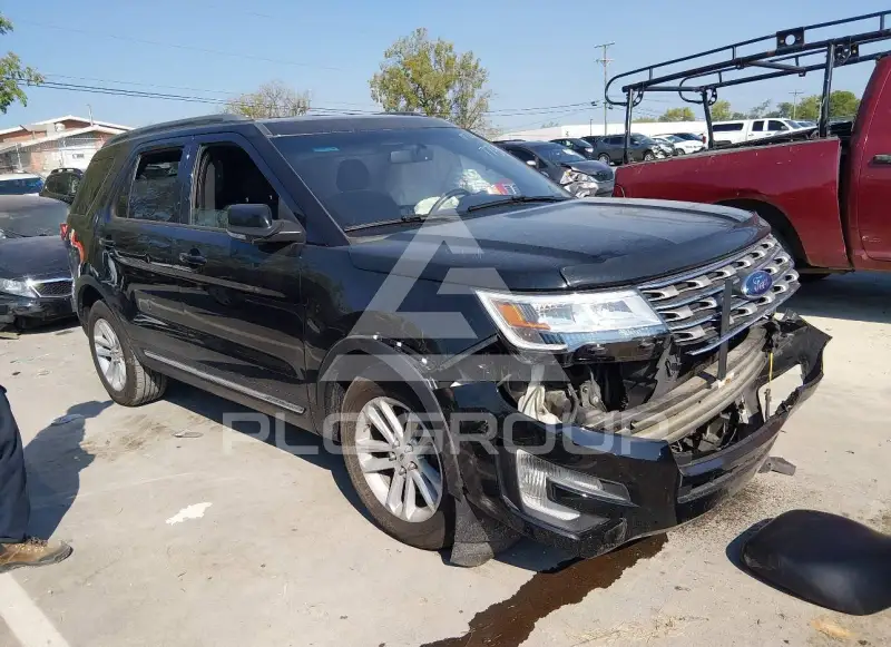2017 Ford EXPLORER фото