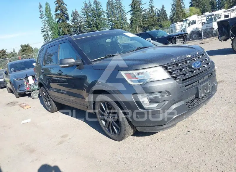 2017 Ford EXPLORER фото