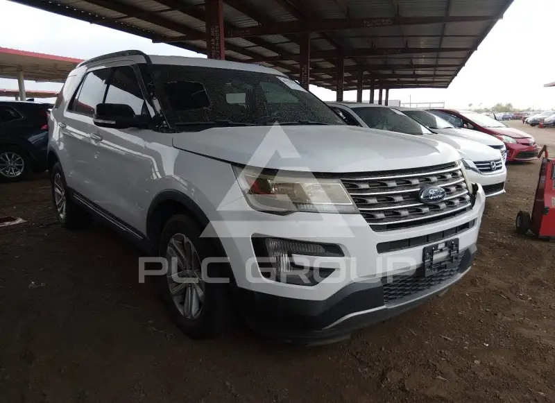 2017 Ford EXPLORER photo