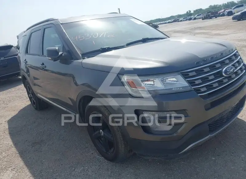 2017 Ford EXPLORER фото