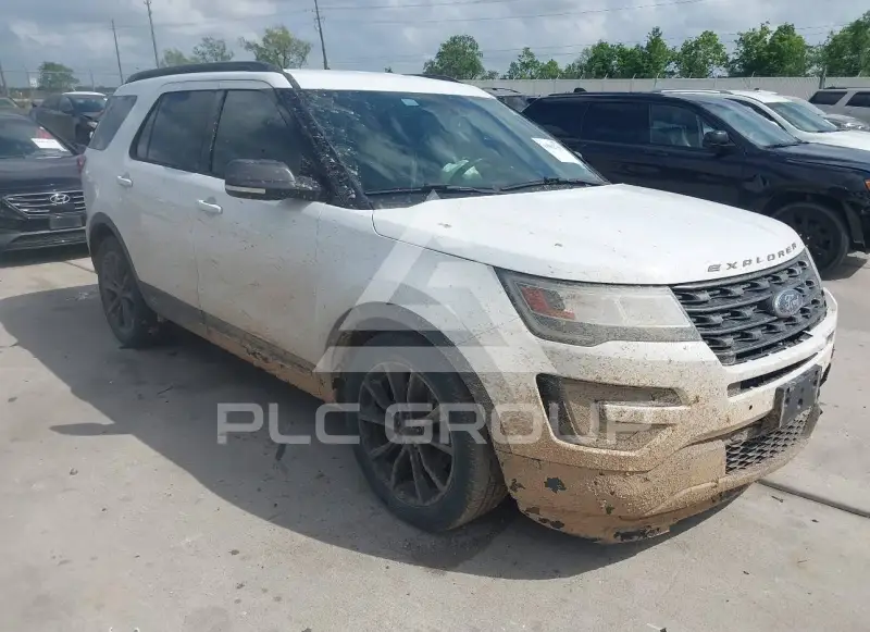 2017 Ford EXPLORER photo