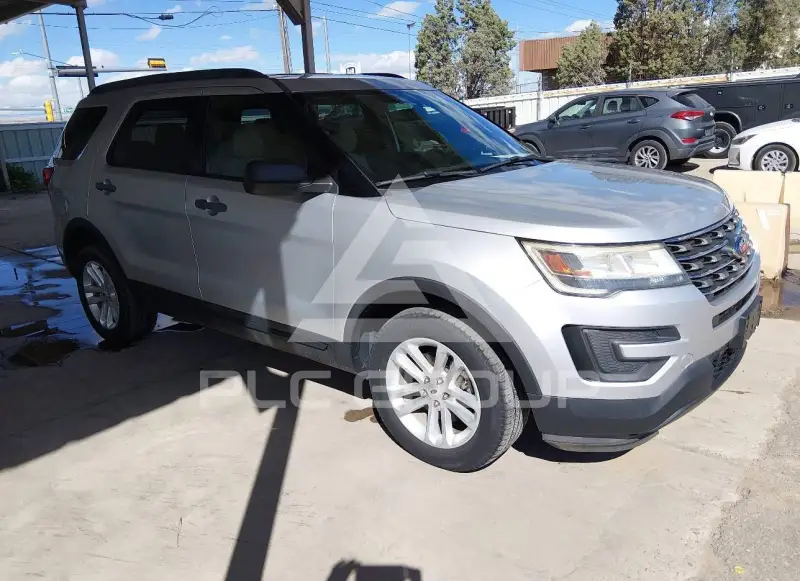 2017 Ford EXPLORER фото