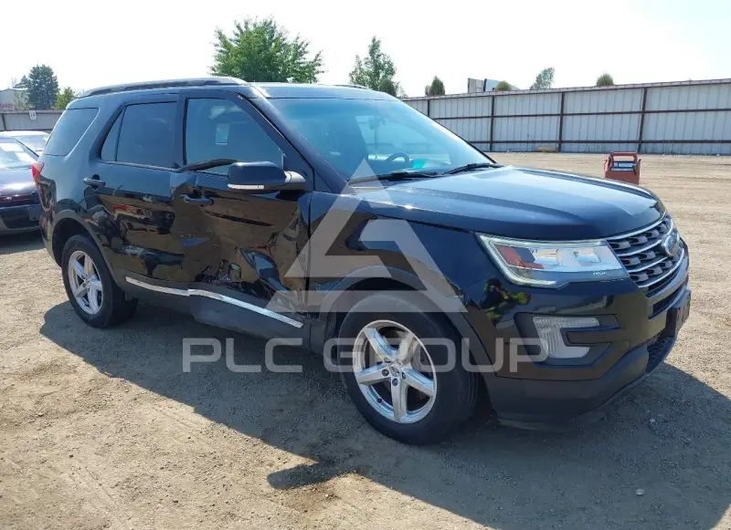 2017 Ford EXPLORER photo