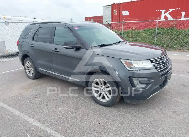 2017 Ford EXPLORER photo