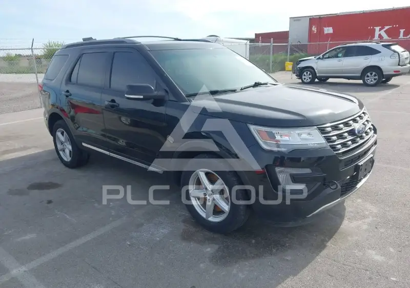 2017 Ford EXPLORER фото