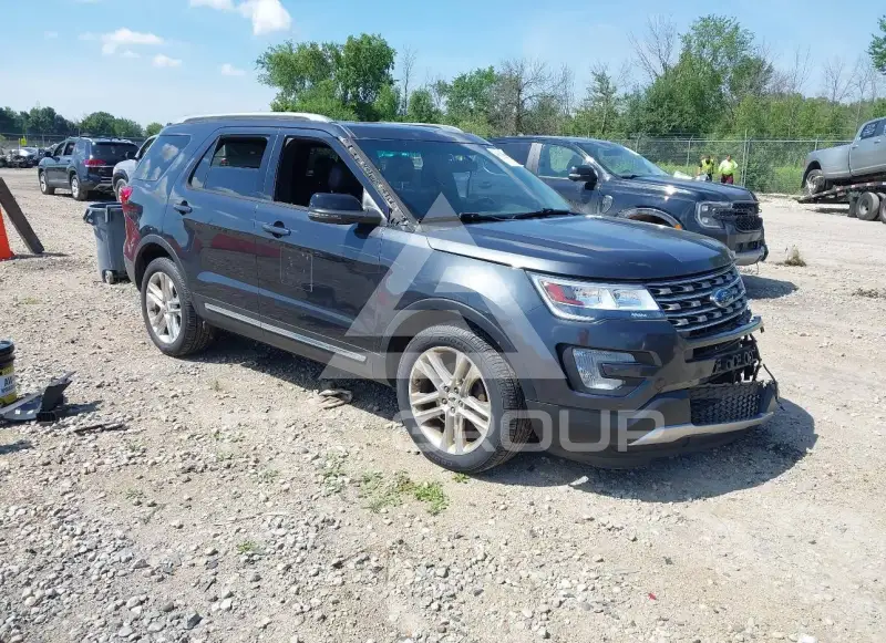 2017 Ford EXPLORER фото