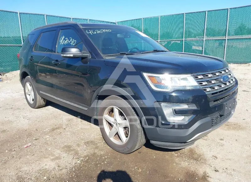 2017 Ford EXPLORER photo