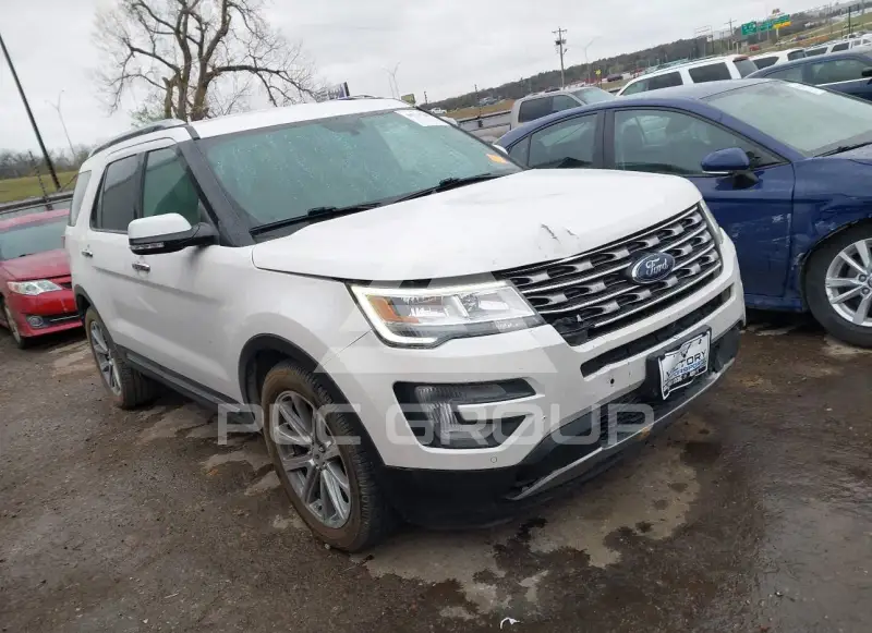 2017 Ford EXPLORER фото
