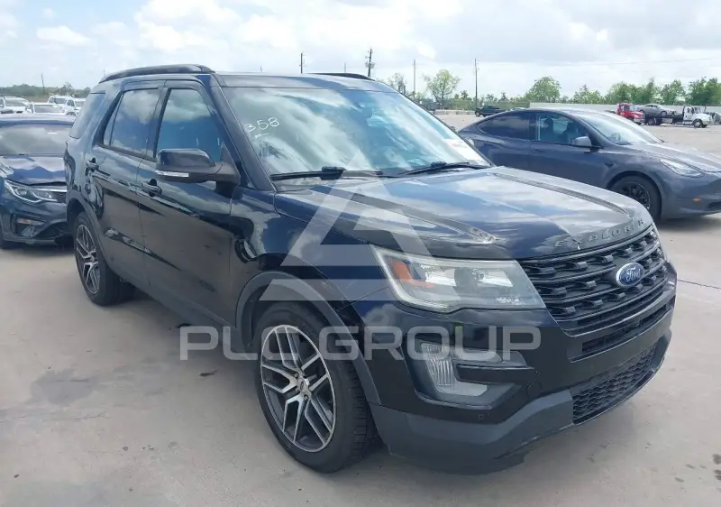 2017 Ford EXPLORER photo