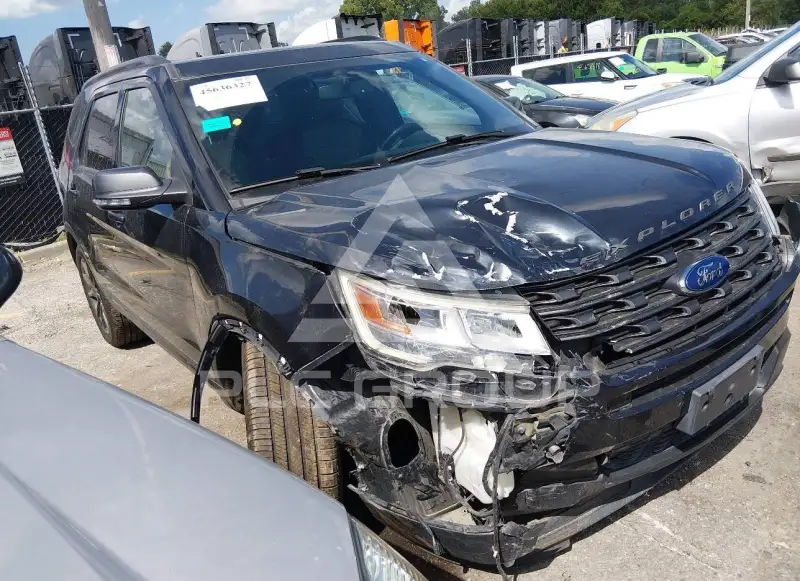 2017 Ford EXPLORER photo
