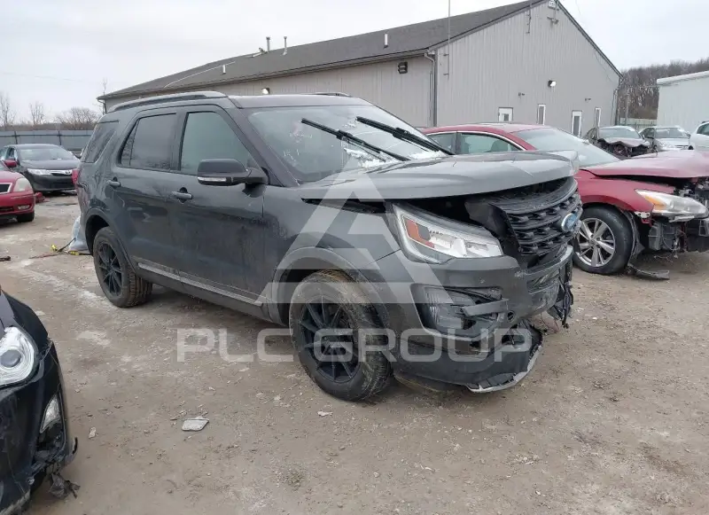 2017 Ford EXPLORER фото