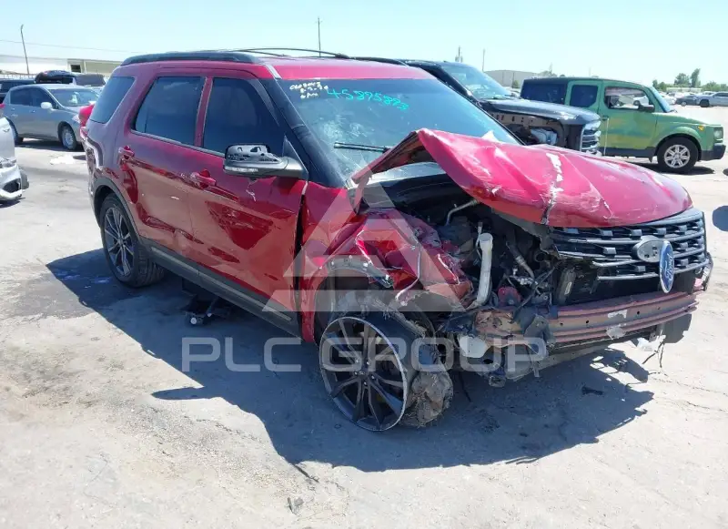 2017 Ford EXPLORER photo