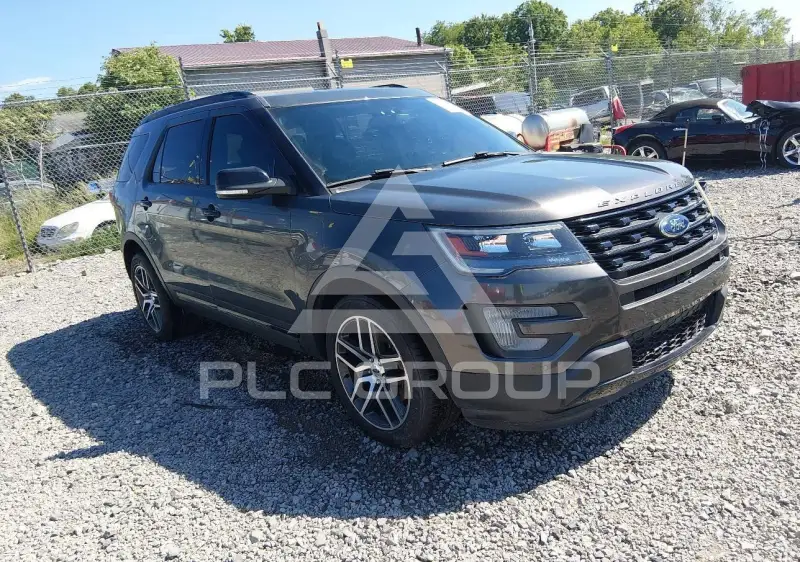 2017 Ford EXPLORER photo