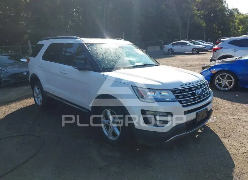 2017 Ford EXPLORER фото