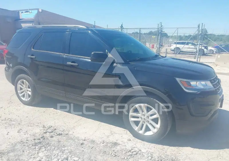 2017 Ford EXPLORER photo