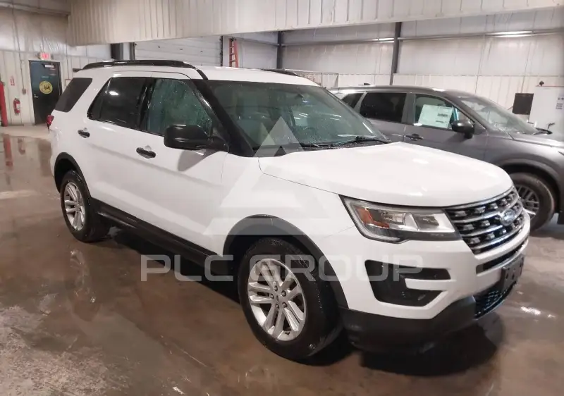 2017 Ford EXPLORER photo