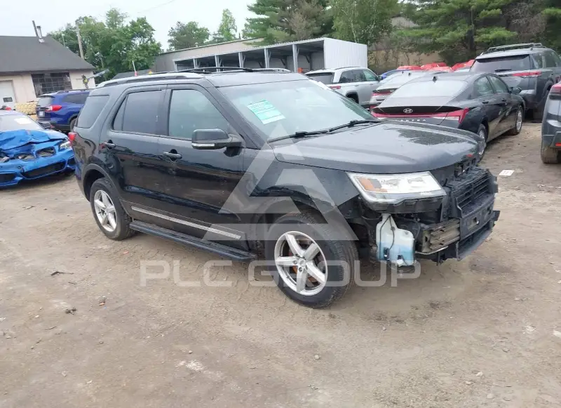 2017 Ford EXPLORER photo