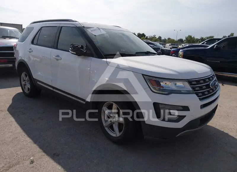 2017 Ford EXPLORER photo
